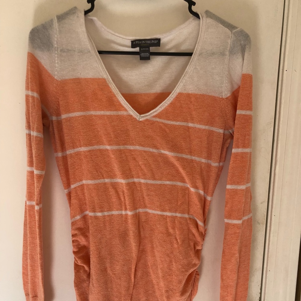 A pea in the pod maternity sweater size small